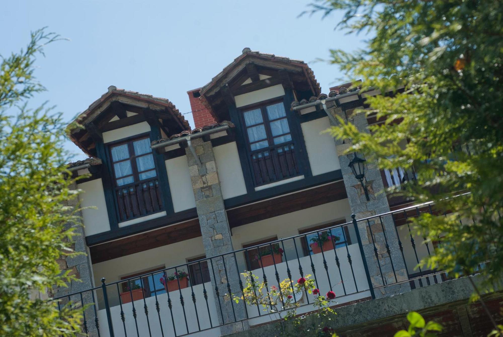 Viviendas Rurales Traldega Turieno Esterno foto